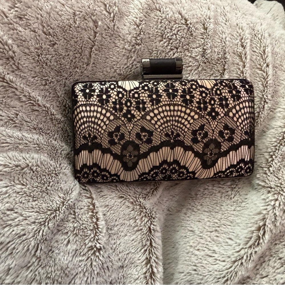 Elegant Black Lace Clutch